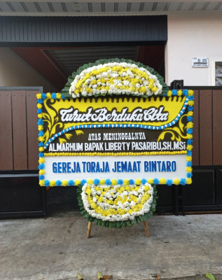 Papan Bunga Duka di Rantau Kopar